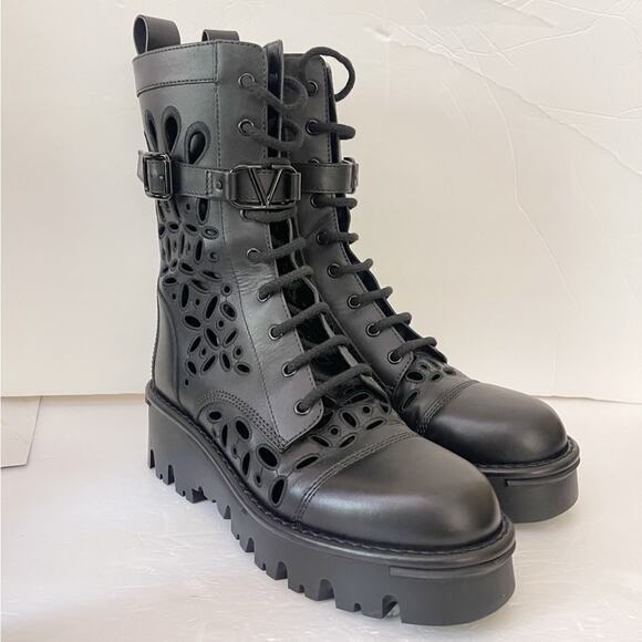 Valentino Black Leather Laser Cut Out Lace Up Combat Boots Size 41 - Picture 14 of 15